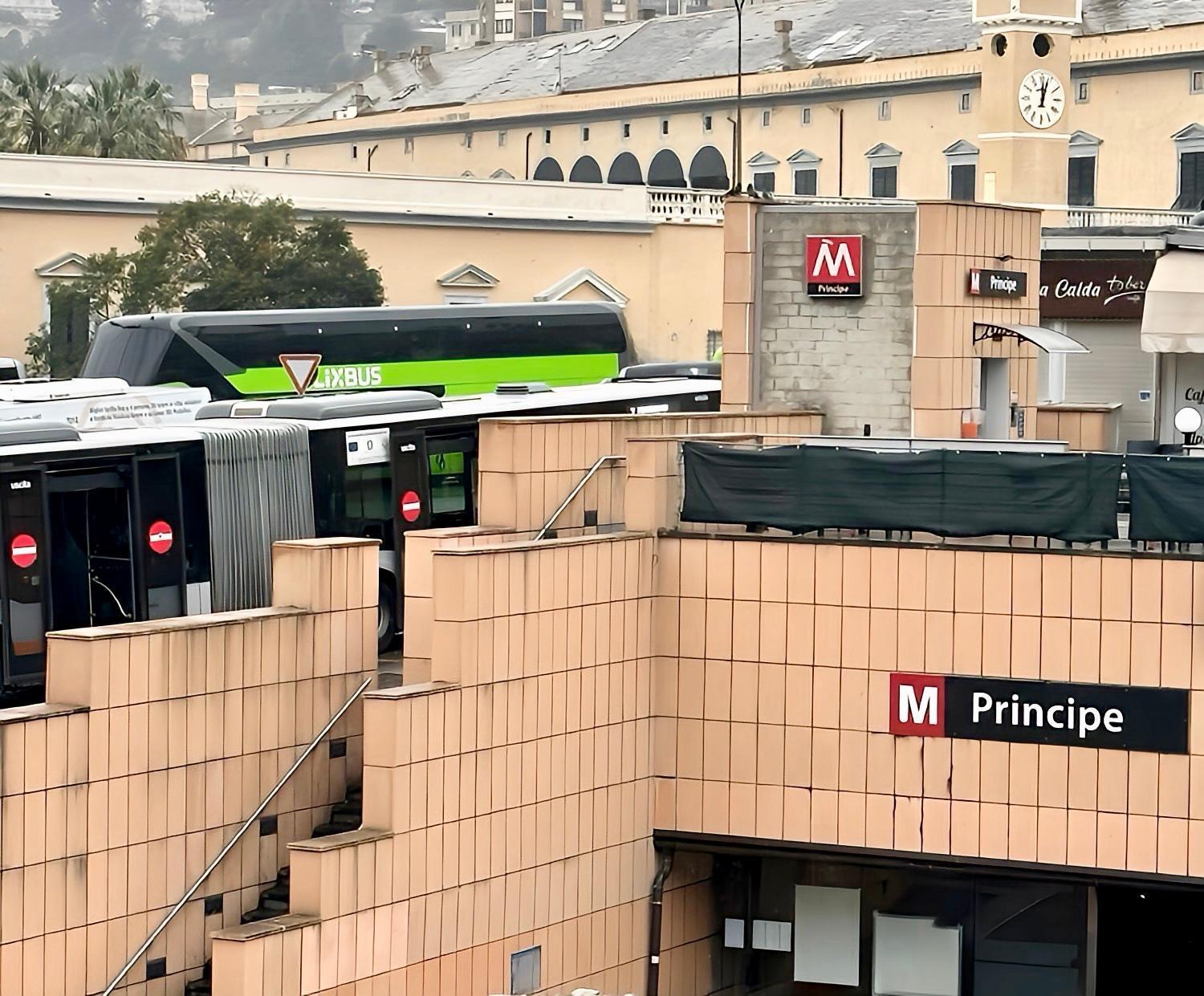 La Mansarda Del Principe, Vicoli, Acquario E Lanterna Apartment Genoa Bagian luar foto
