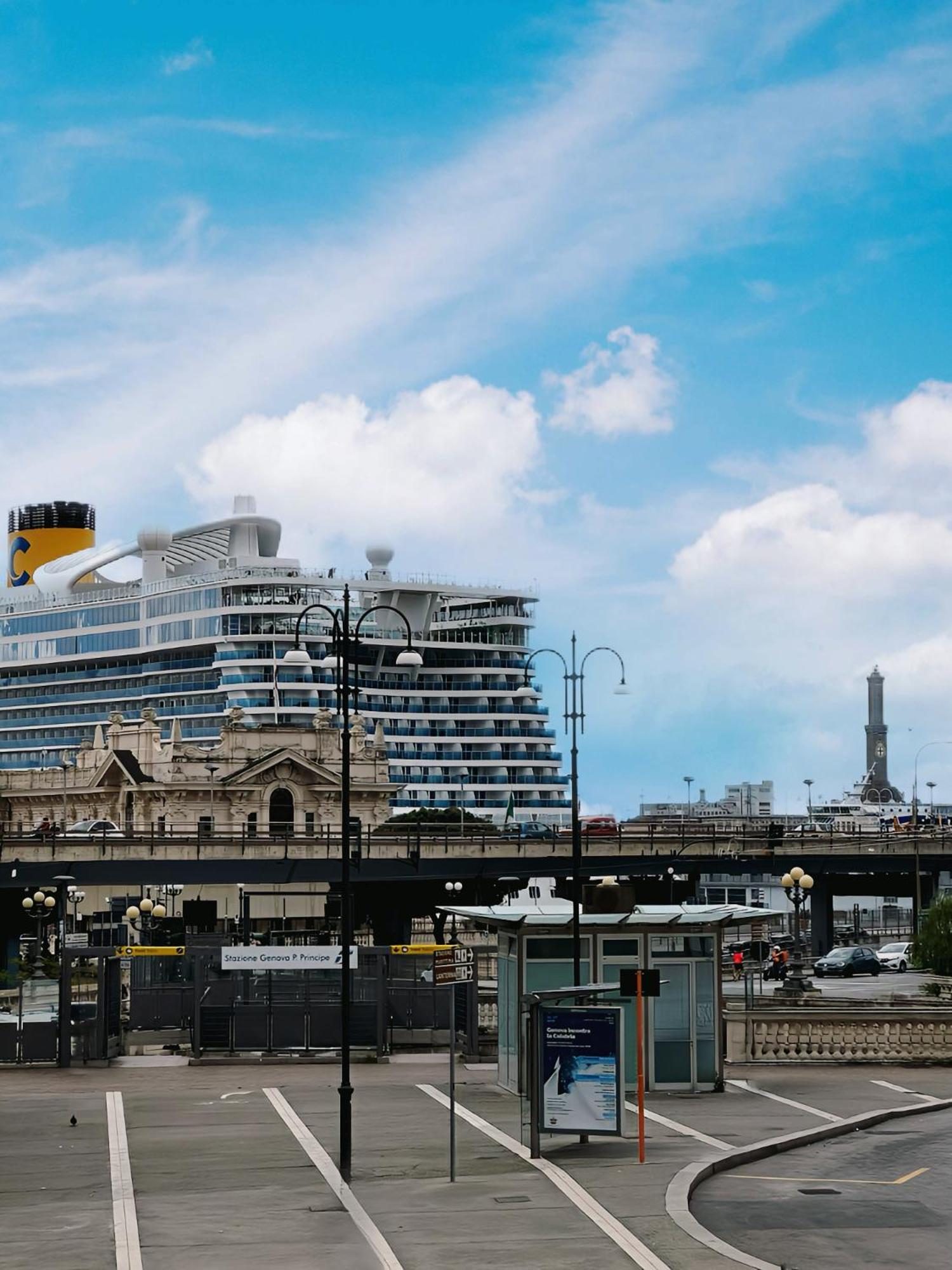 La Mansarda Del Principe, Vicoli, Acquario E Lanterna Apartment Genoa Bagian luar foto