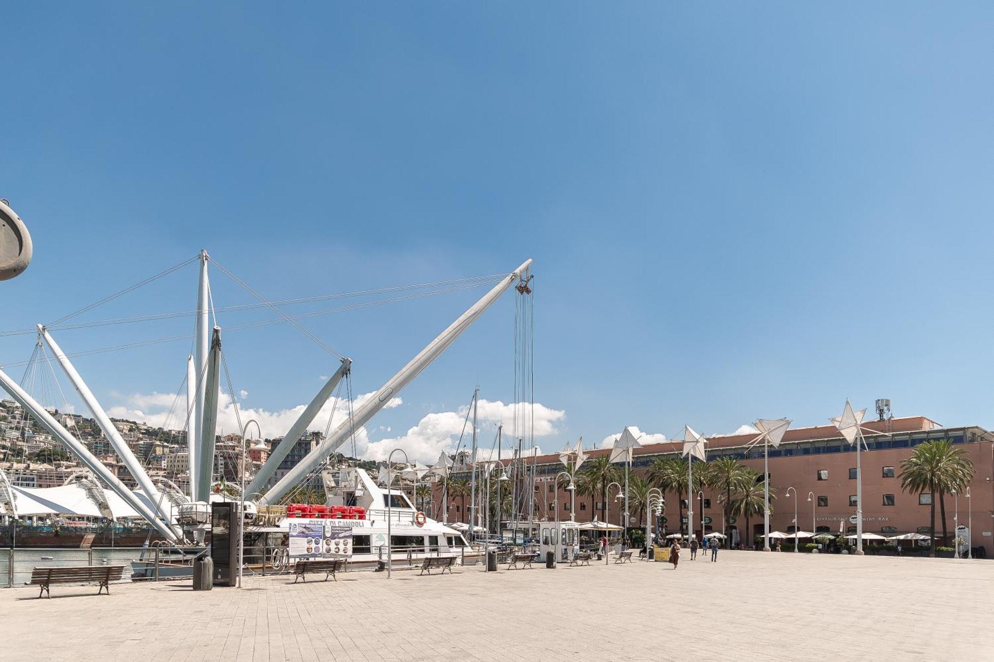 La Mansarda Del Principe, Vicoli, Acquario E Lanterna Apartment Genoa Bagian luar foto